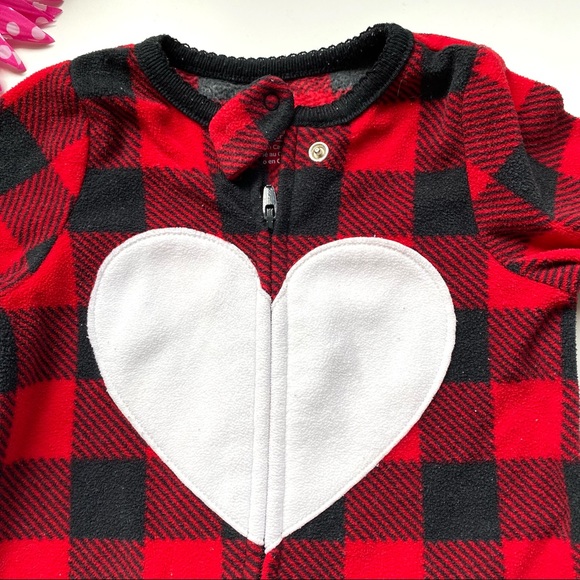 3/$15 Buffalo Plaid Red Black Check White Heart Footie Sleeper Onesie Size 3m - Picture 4 of 4